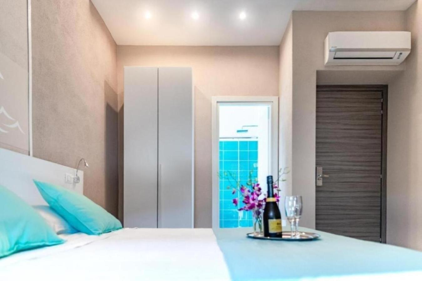 La Smeralda - Boutique Rooms And Breakfast 골푸아랑시 외부 사진